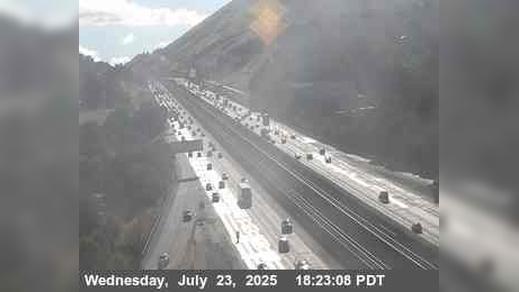 Traffic Cam Pleasanton › East: TVA21 -- I-580 : AT FOOTHILL BL