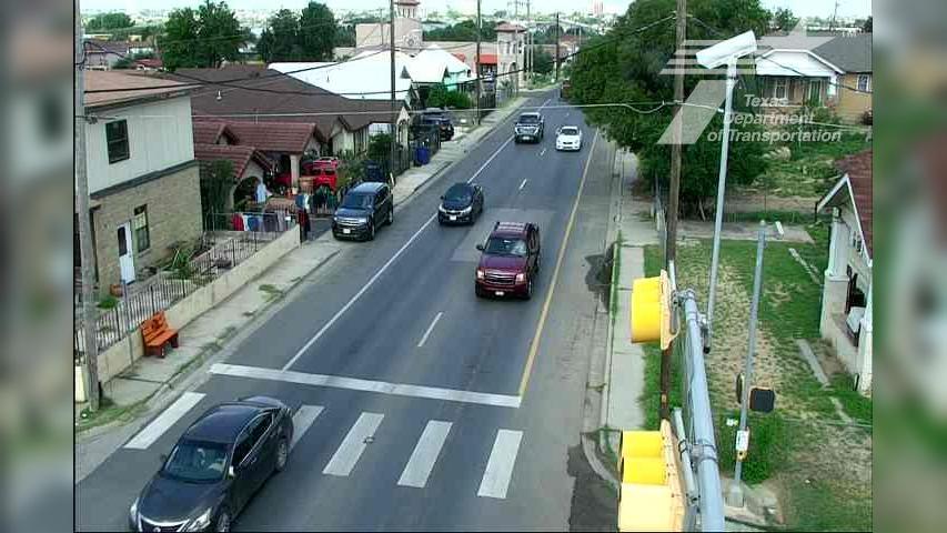 Traffic Cam Laredo › East: US 83 at Tilden EB