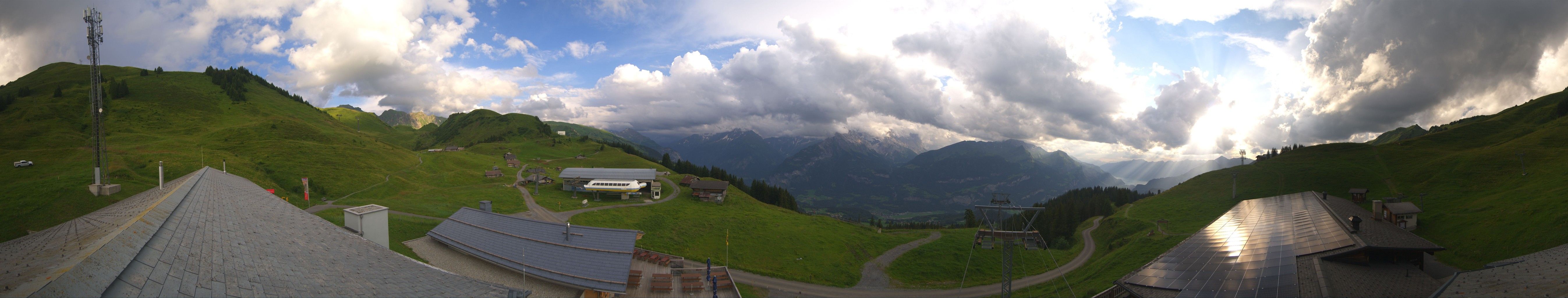 Hasliberg: Käserstatt - Lake Brienz