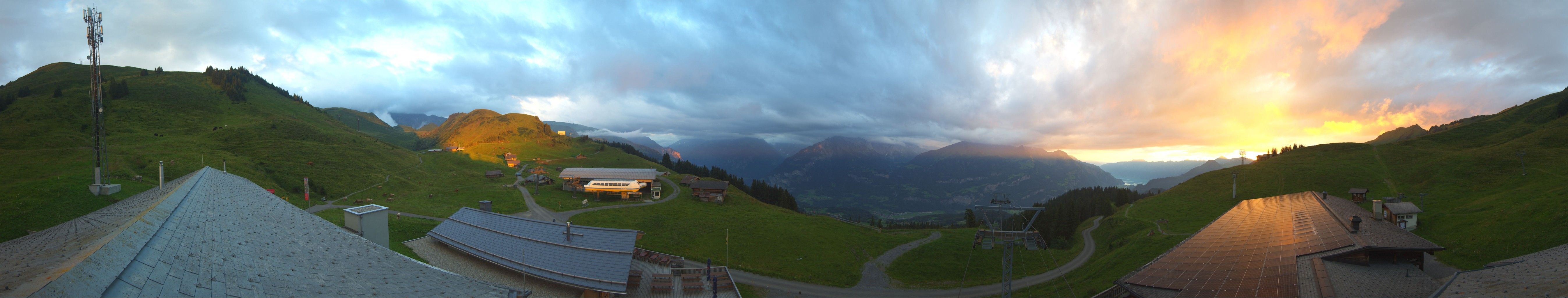 Hasliberg: Käserstatt - Lake Brienz