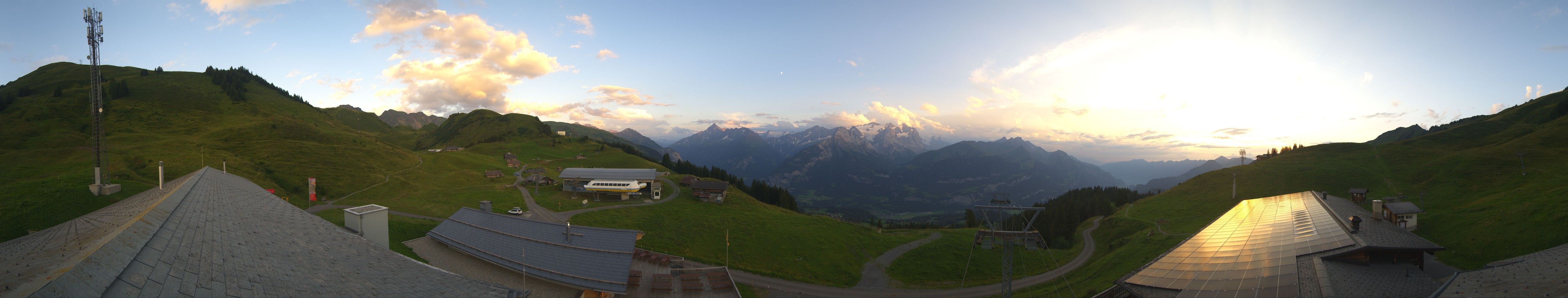 Hasliberg: Käserstatt - Lake Brienz