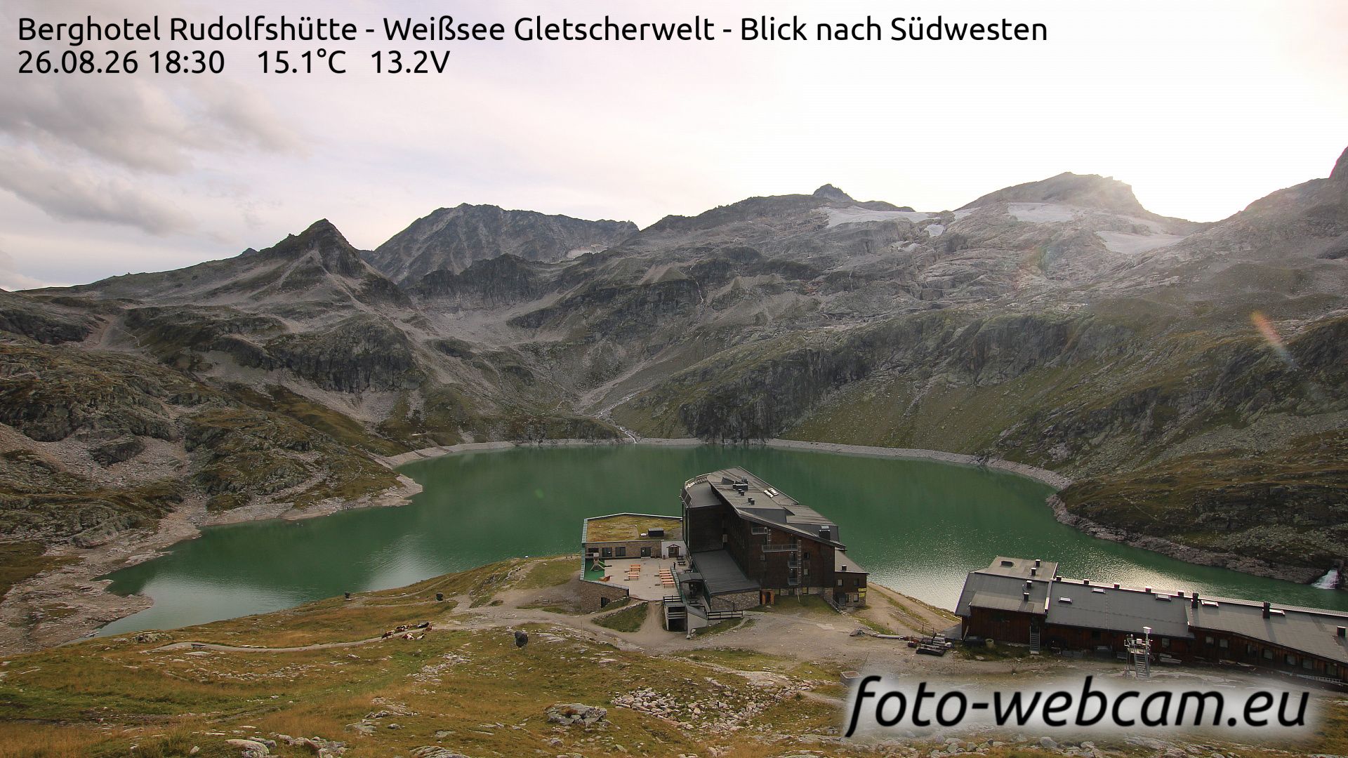 Traffic Cam Enzingerboden: Berghotel Rudolfshütte - Weißsee Gletscherwelt - Blick nach Südwesten