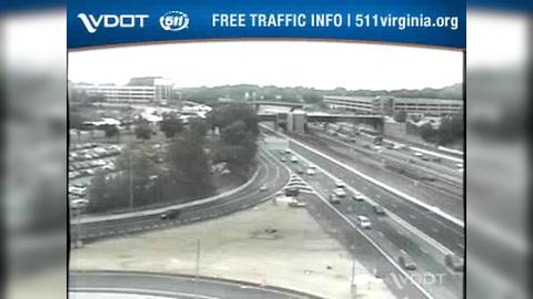 Traffic Cam Fairlee: I-66 - MM 62 - EB - Exit 62,Route 243 - Nutley St (SB)