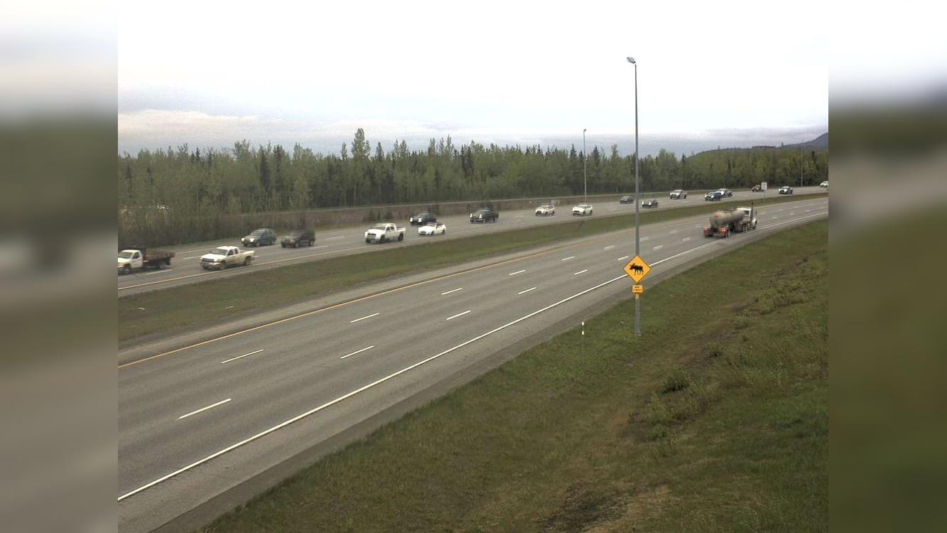 Traffic Cam Anchorage: Glenn Highway @ S Curves MP