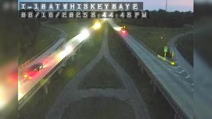 Traffic Cam Des Glaise: I-10 at Whiskey Bay