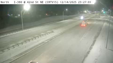 Traffic Cam Cedar Rapids: CR - I-380 @ 42nd St NE (15)