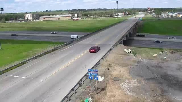 Traffic Cam Tuscaloosa › East: TUS-CAM--.