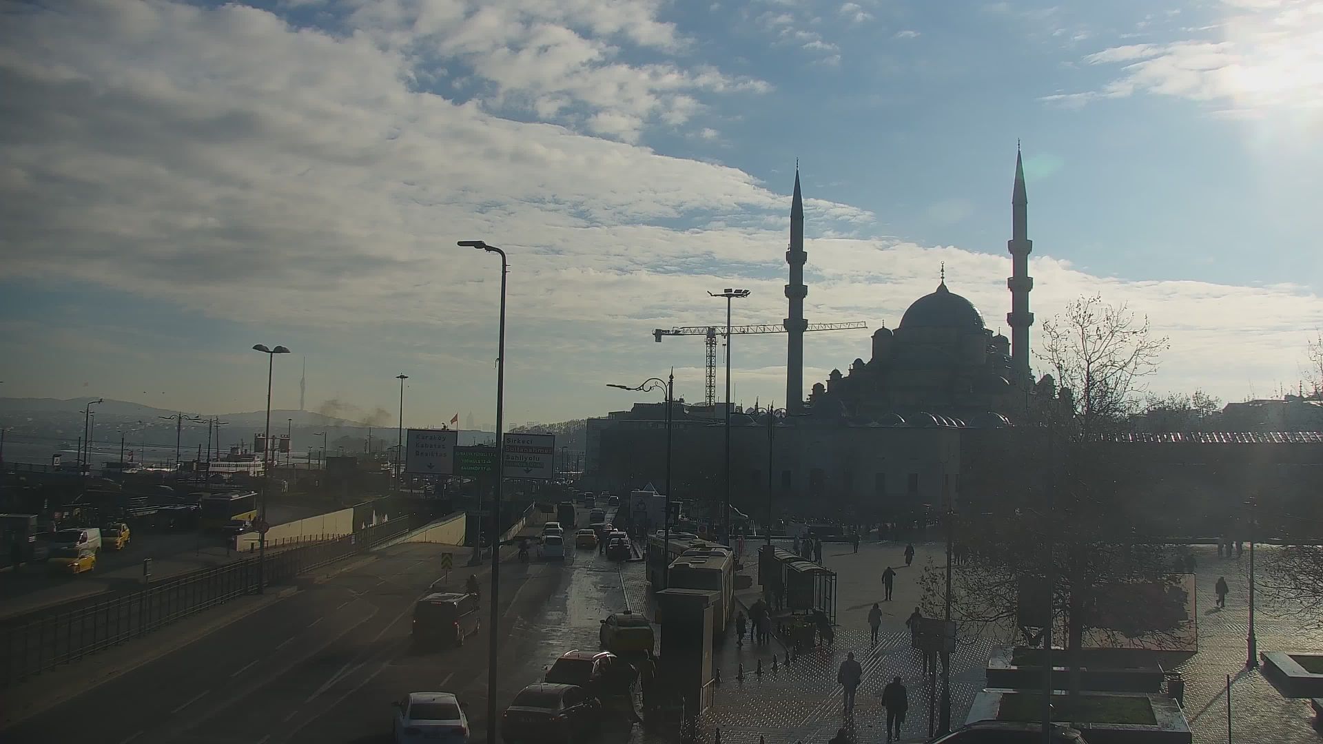 Traffic Cam Rustempasa Mahallesi: Eminönü - Eminönü Meydanı - Eminönü İskele - Galata