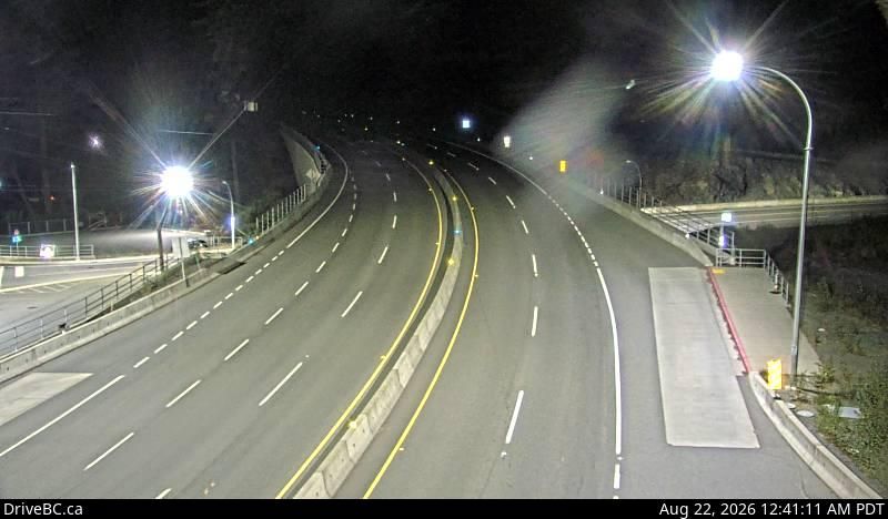 Traffic Cam Sooke › West: Hwy 14 at Gillespie Rd, looking west