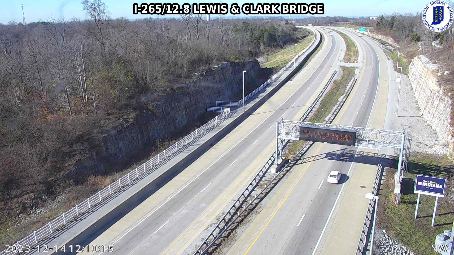 Traffic Cam Transylvania Beach: I-265: I-265/12.8 LEWIS & CLARK BRIDGE: I-265/12.8 LEWIS & CLARK BRIDGE