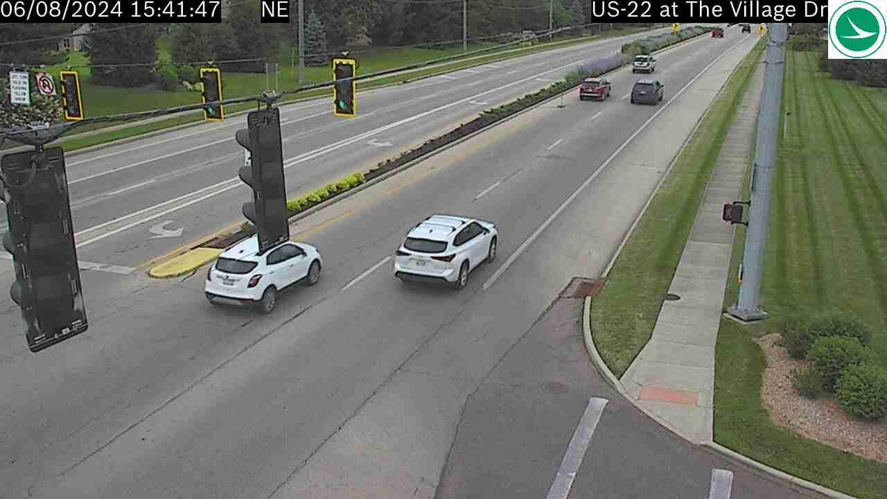 Traffic Cam Twenty Mile Stand: Montgomery Rd at The Village Dr
