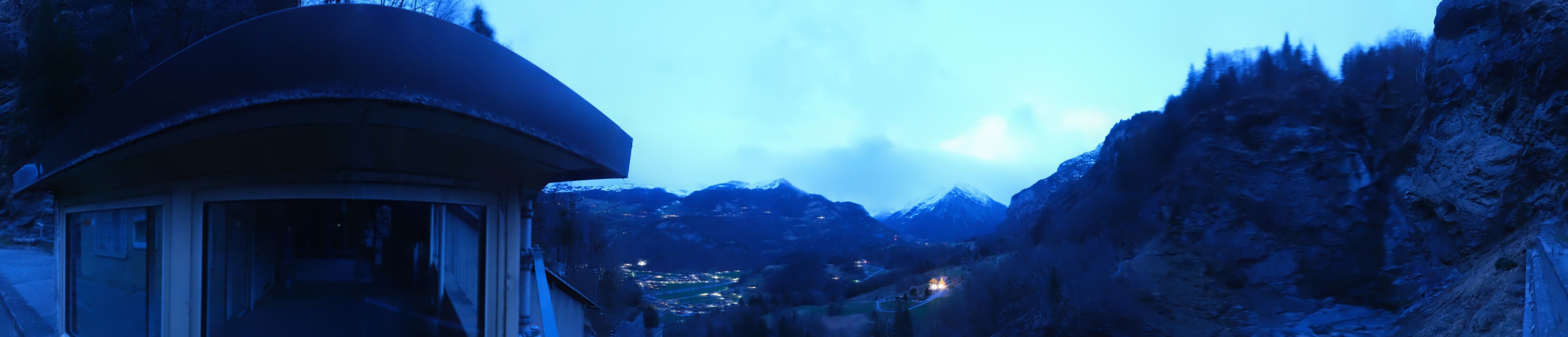 Schattenhalb: Reichenbachfall