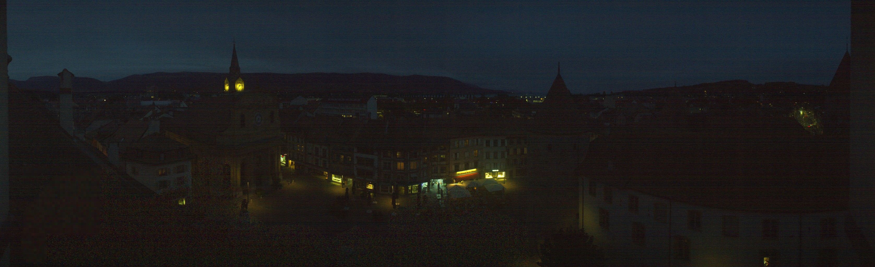Yverdon-les-Bains: Place Pestalozzi - Yverdon-les-Bains Castle