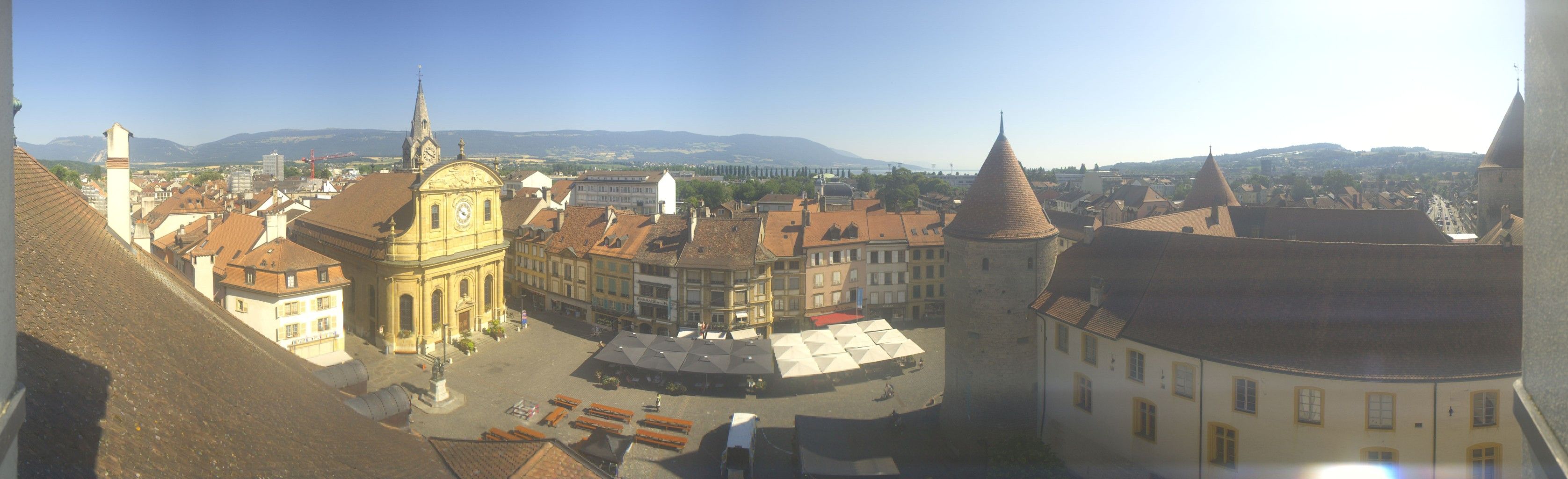 Yverdon-les-Bains: Place Pestalozzi - Yverdon-les-Bains Castle