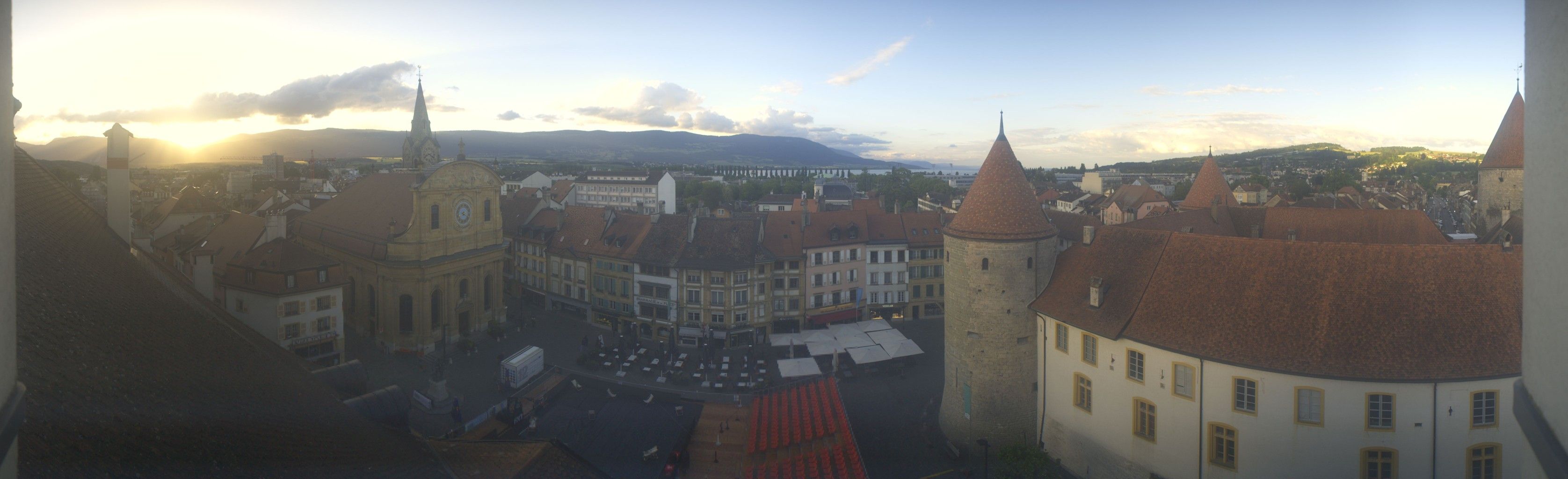 Yverdon-les-Bains: Place Pestalozzi - Yverdon-les-Bains Castle