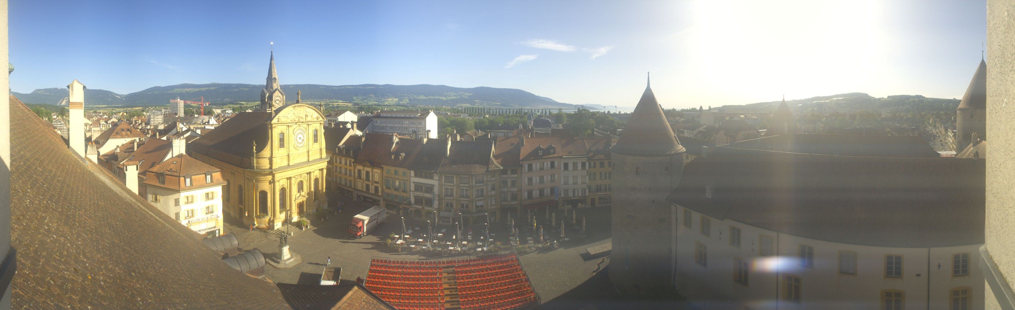 Yverdon-les-Bains: Place Pestalozzi - Yverdon-les-Bains Castle