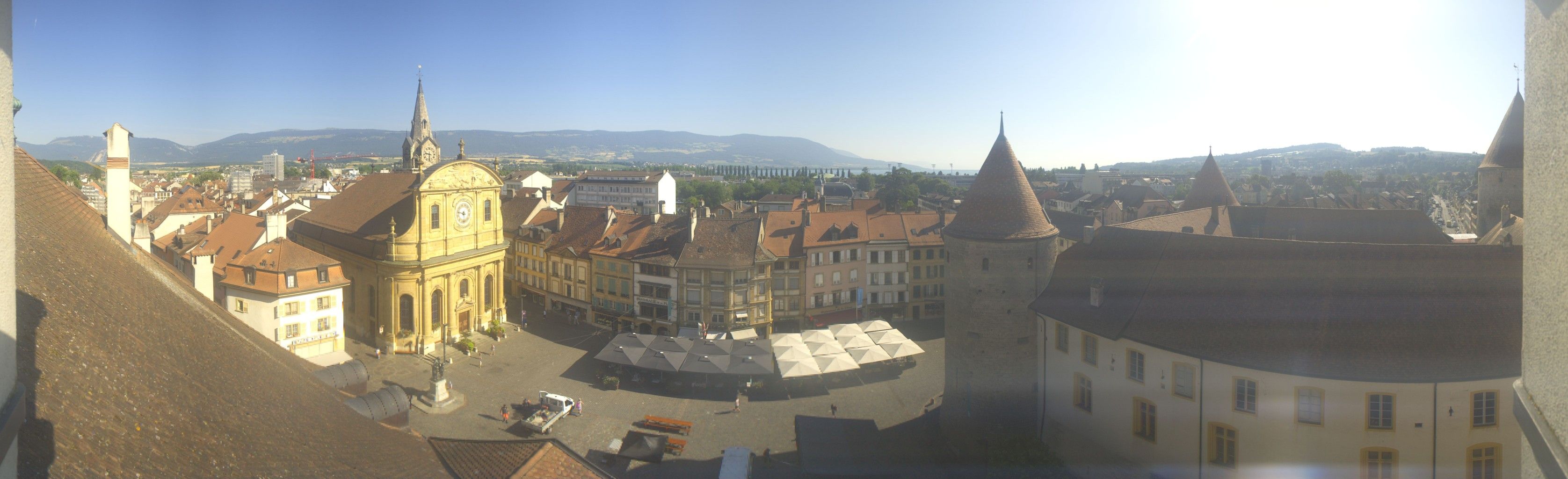 Yverdon-les-Bains: Place Pestalozzi - Yverdon-les-Bains Castle