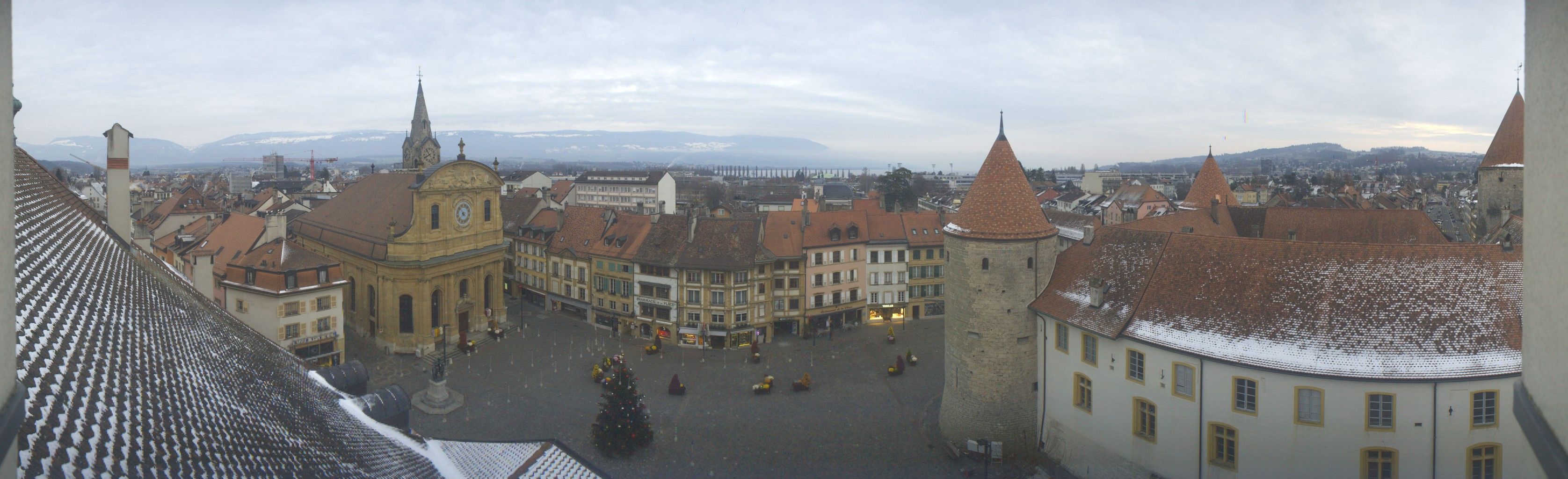 Yverdon-les-Bains: Place Pestalozzi - Yverdon-les-Bains Castle