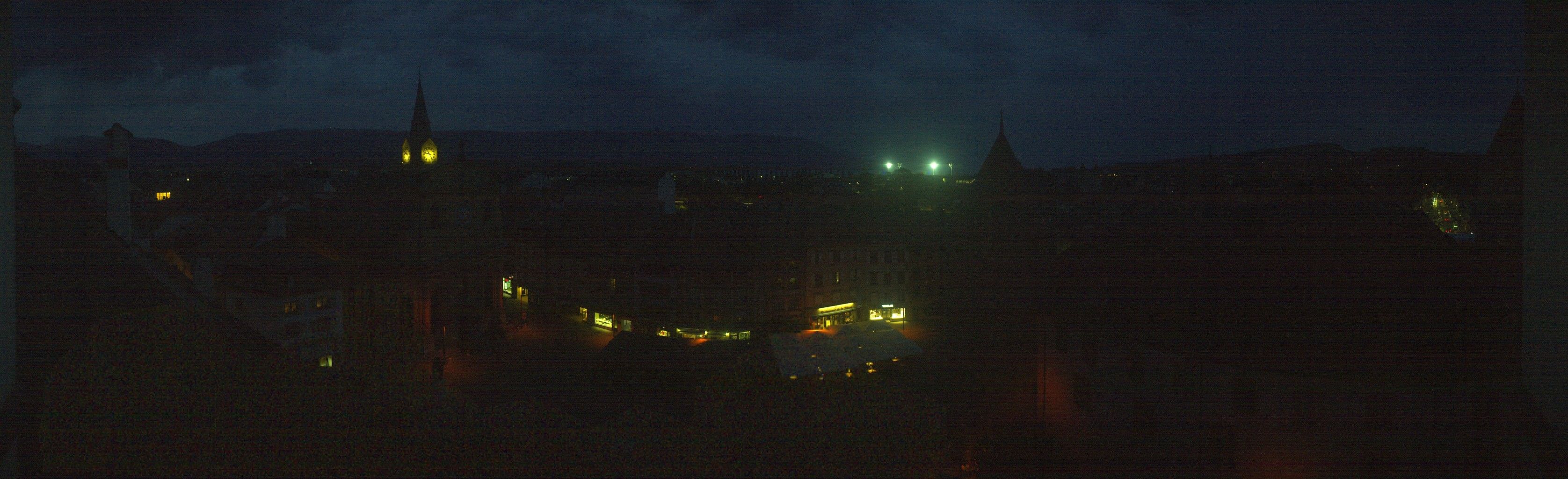 Yverdon-les-Bains: Place Pestalozzi - Yverdon-les-Bains Castle