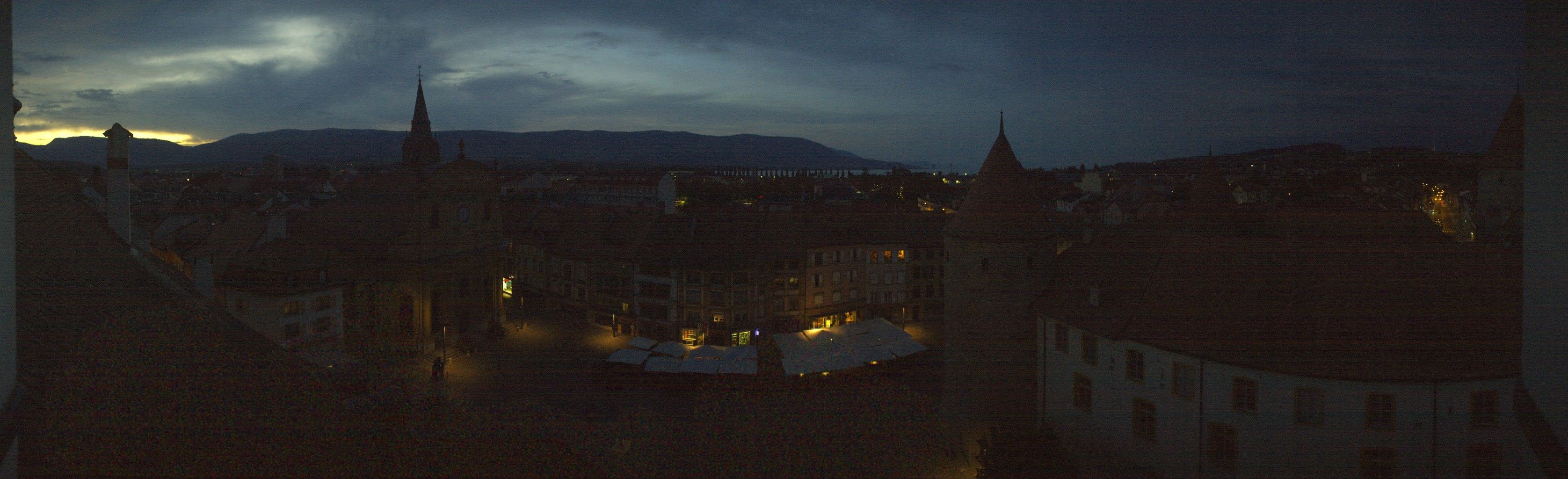 Yverdon-les-Bains: Place Pestalozzi - Yverdon-les-Bains Castle