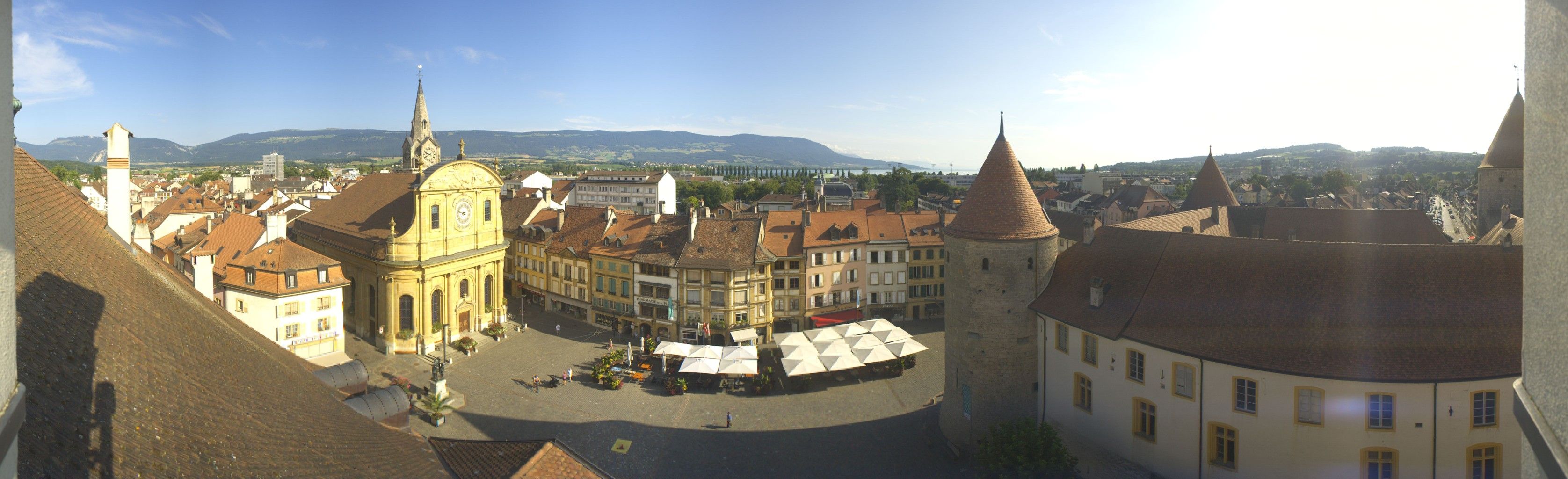 Yverdon-les-Bains: Place Pestalozzi - Yverdon-les-Bains Castle