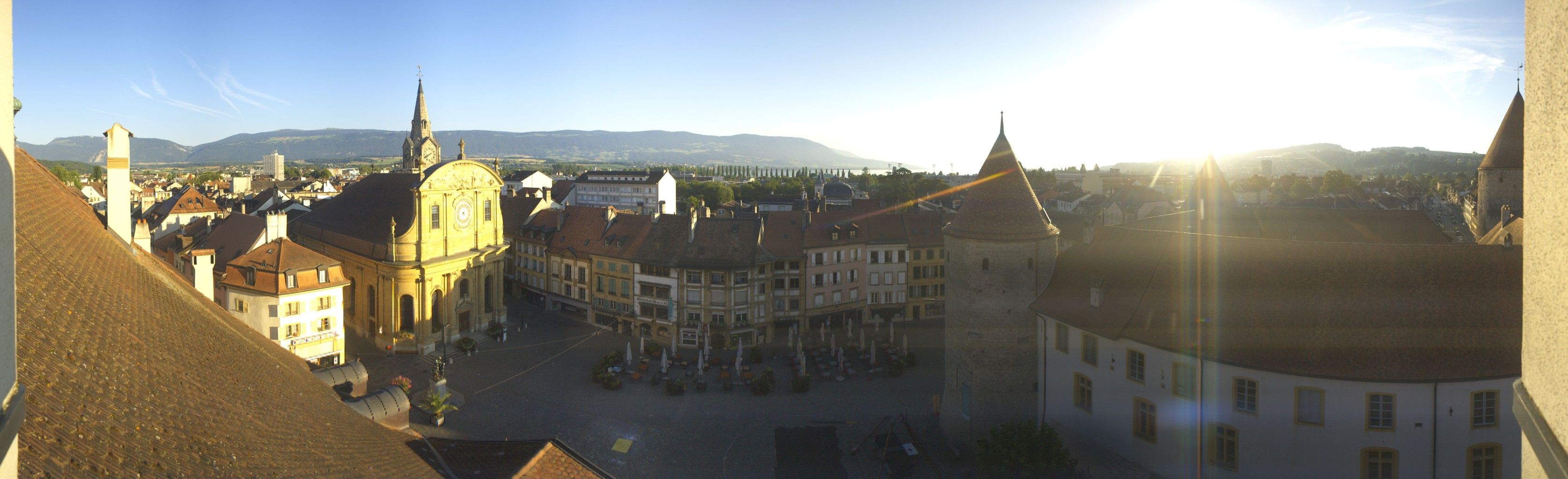 Yverdon-les-Bains: Place Pestalozzi - Yverdon-les-Bains Castle