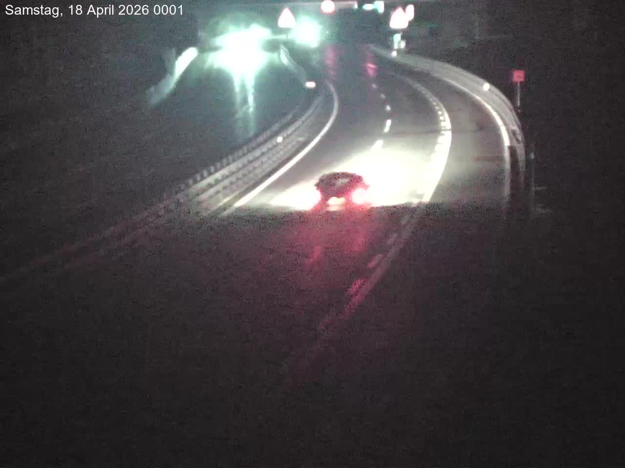 Wassen: A2/E35, Gotthardtunnel, Göschenen in Richtung Süd