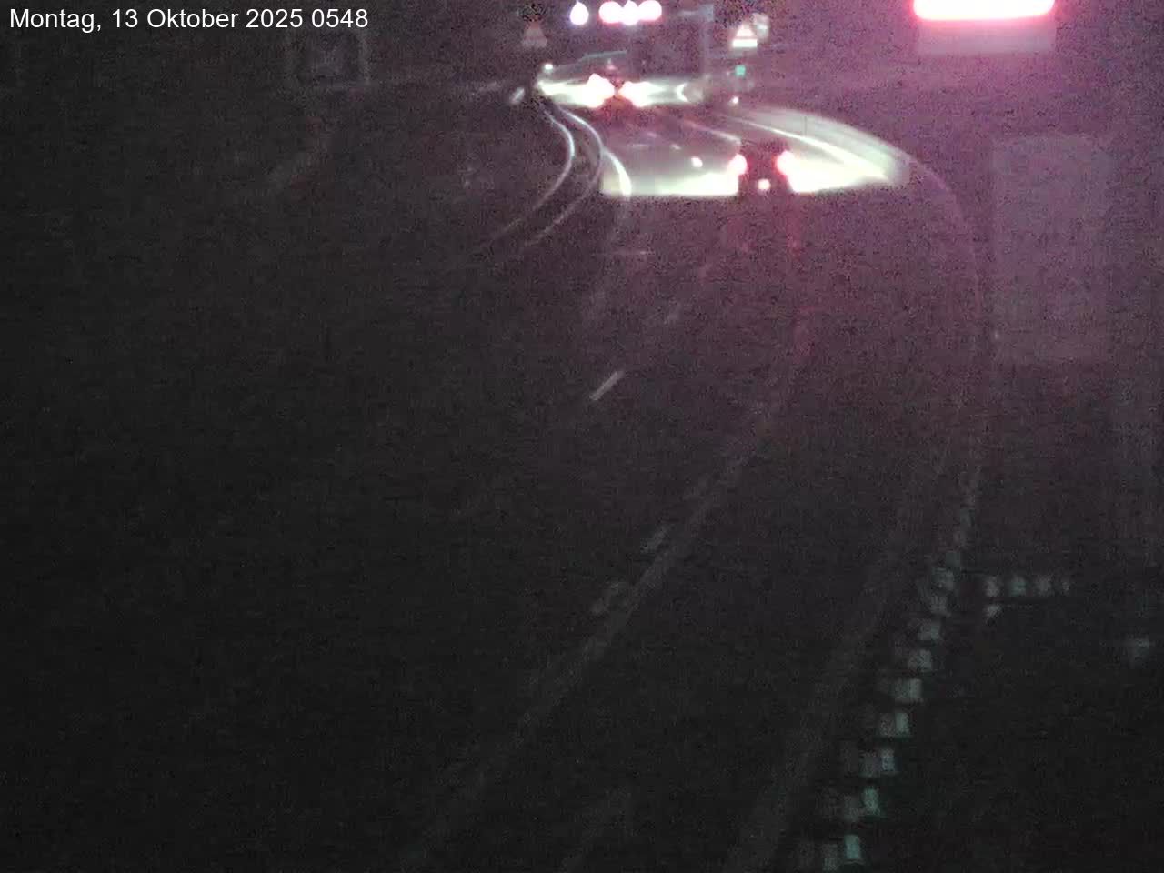 Wassen: A2/E35, Gotthardtunnel, Göschenen in Richtung Süd