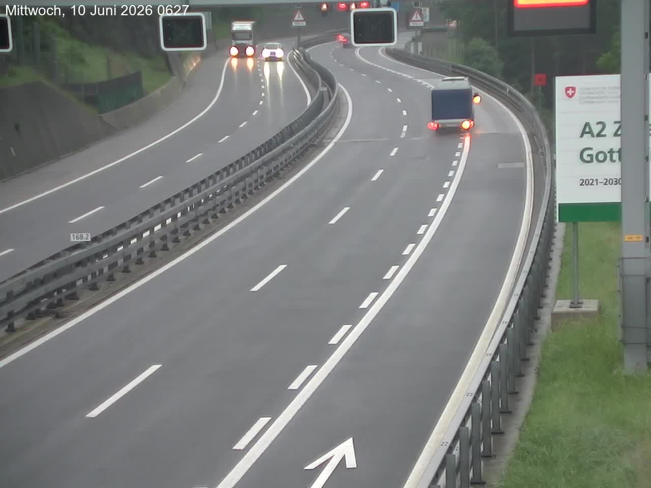 Wassen: A2/E35, Gotthardtunnel, Göschenen in Richtung Süd