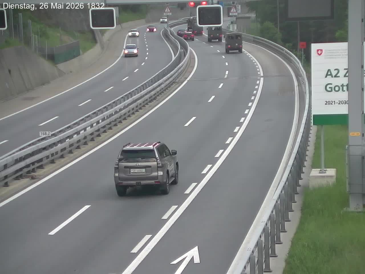 Wassen: A2/E35, Gotthardtunnel, Göschenen in Richtung Süd