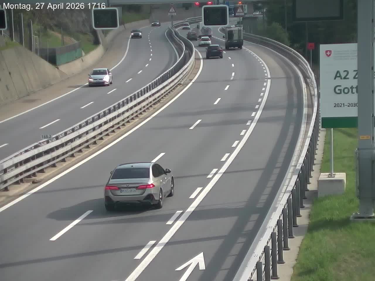 Wassen: A2/E35, Gotthardtunnel, Göschenen in Richtung Süd