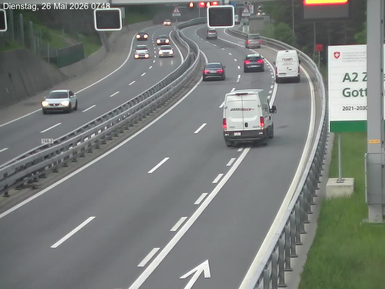 Wassen: A2/E35, Gotthardtunnel, Göschenen in Richtung Süd