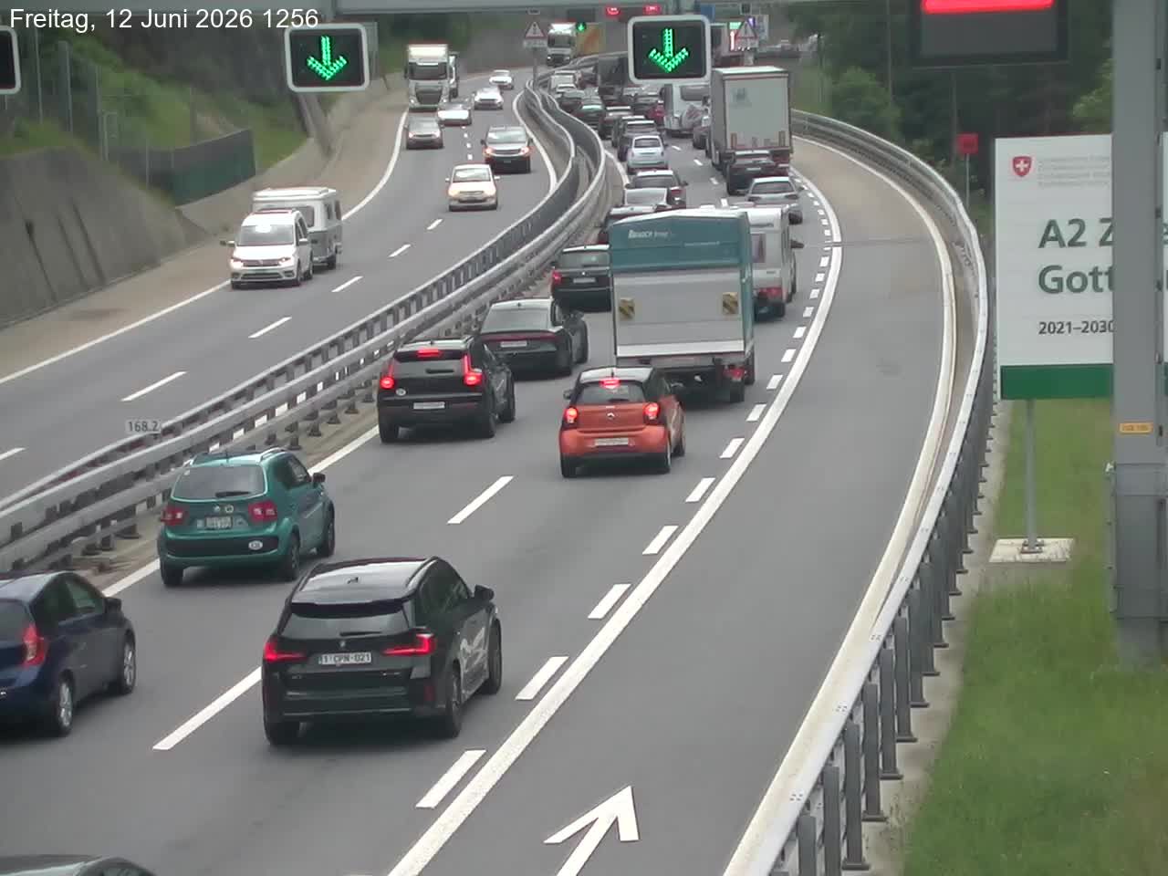 Wassen: A2/E35, Gotthardtunnel, Göschenen in Richtung Süd