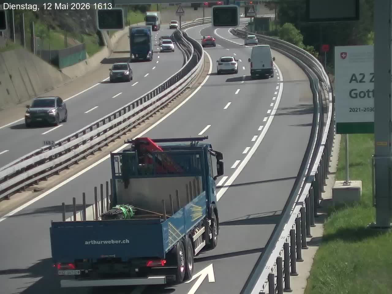 Wassen: A2/E35, Gotthardtunnel, Göschenen in Richtung Süd