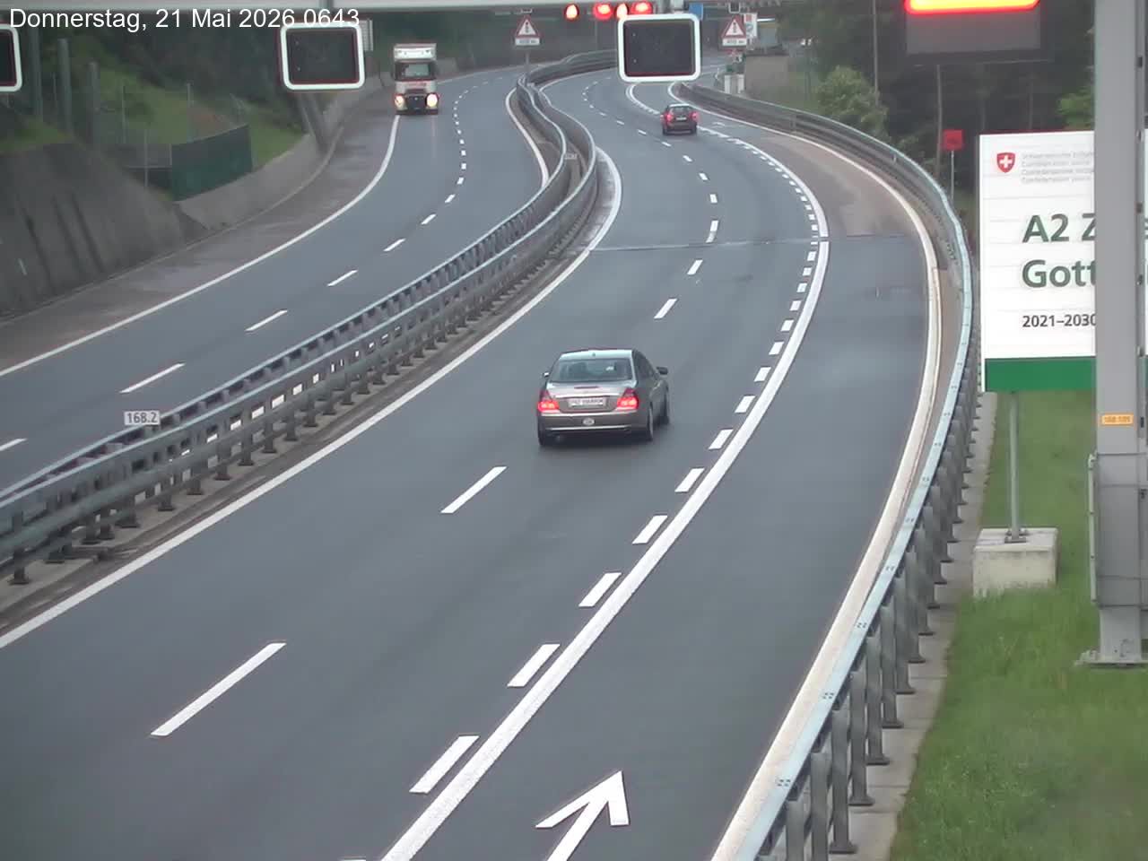 Wassen: A2/E35, Gotthardtunnel, Göschenen in Richtung Süd