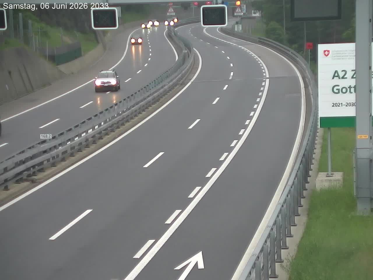 Wassen: A2/E35, Gotthardtunnel, Göschenen in Richtung Süd