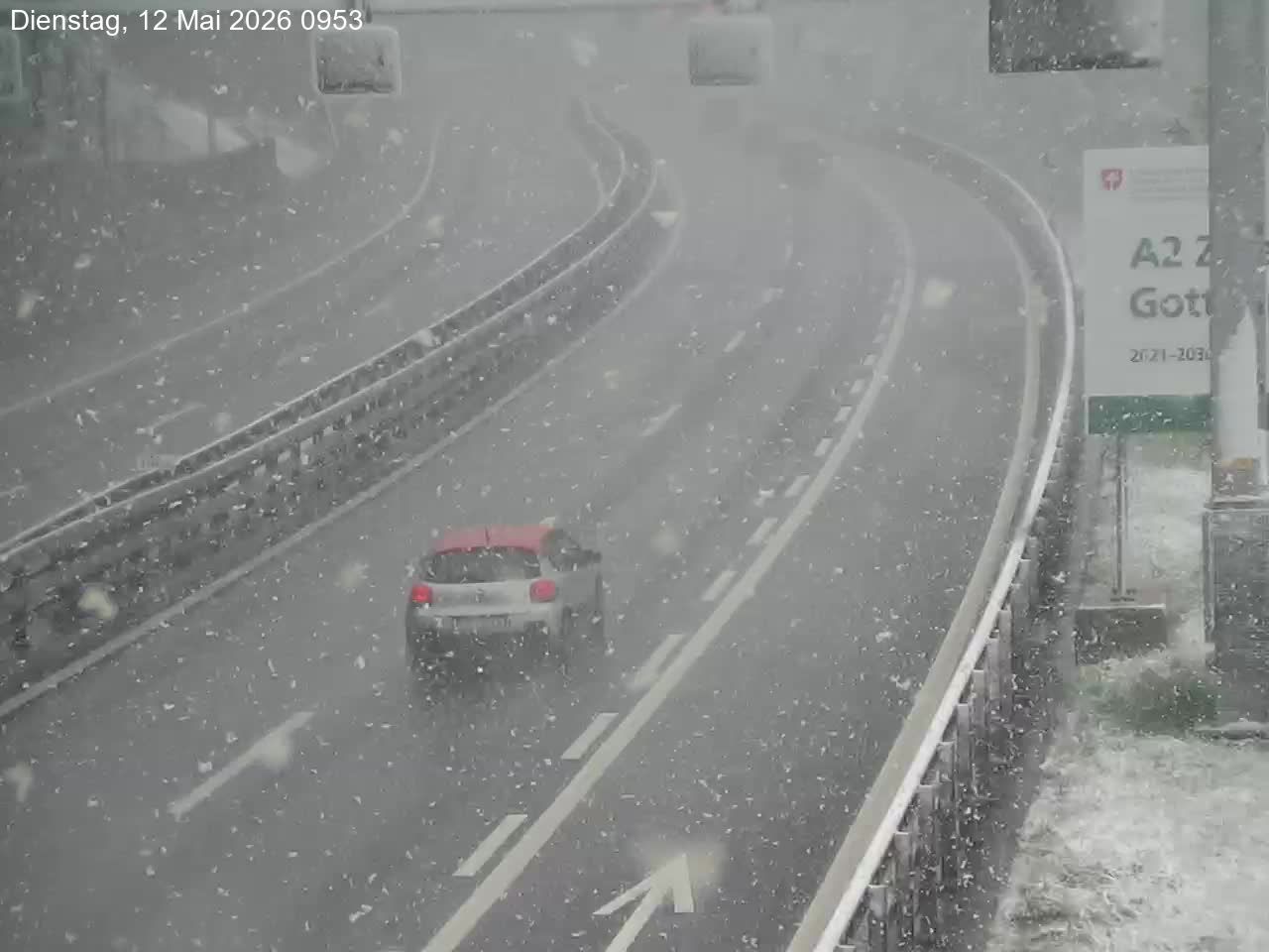 Wassen: A2/E35, Gotthardtunnel, Göschenen in Richtung Süd