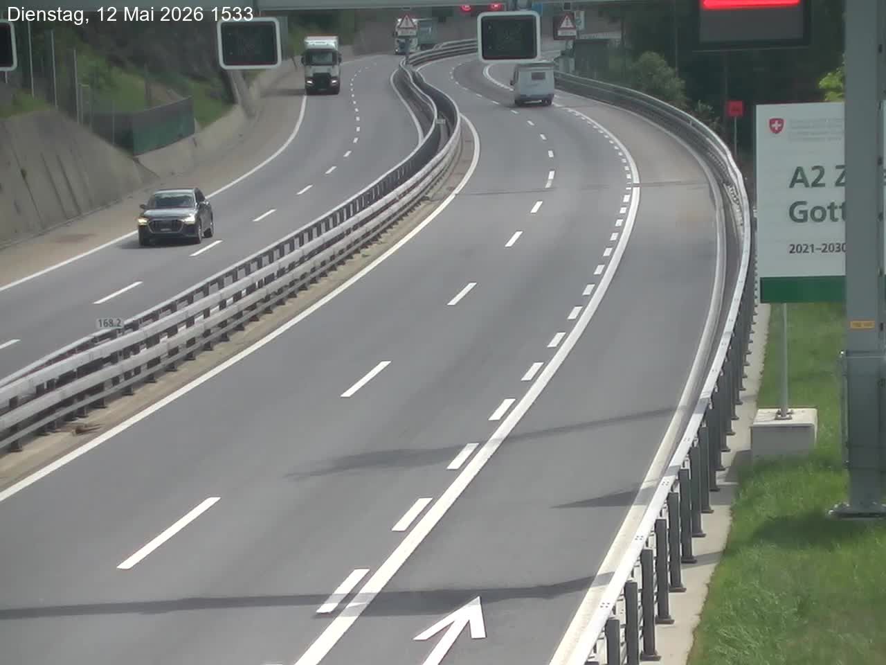 Wassen: A2/E35, Gotthardtunnel, Göschenen in Richtung Süd