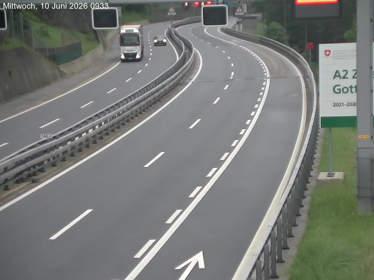 Wassen: A2/E35, Gotthardtunnel, Göschenen in Richtung Süd