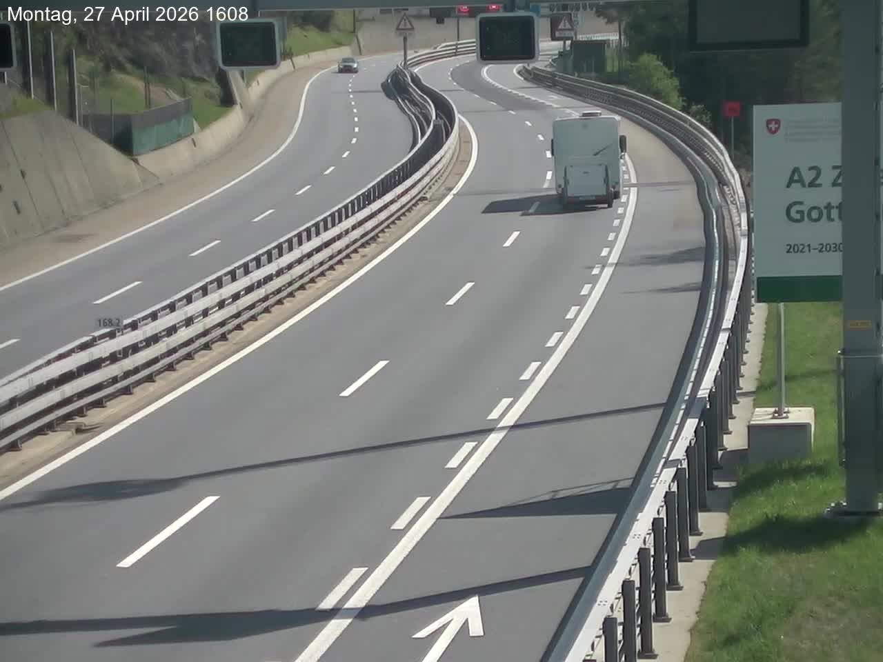 Wassen: A2/E35, Gotthardtunnel, Göschenen in Richtung Süd