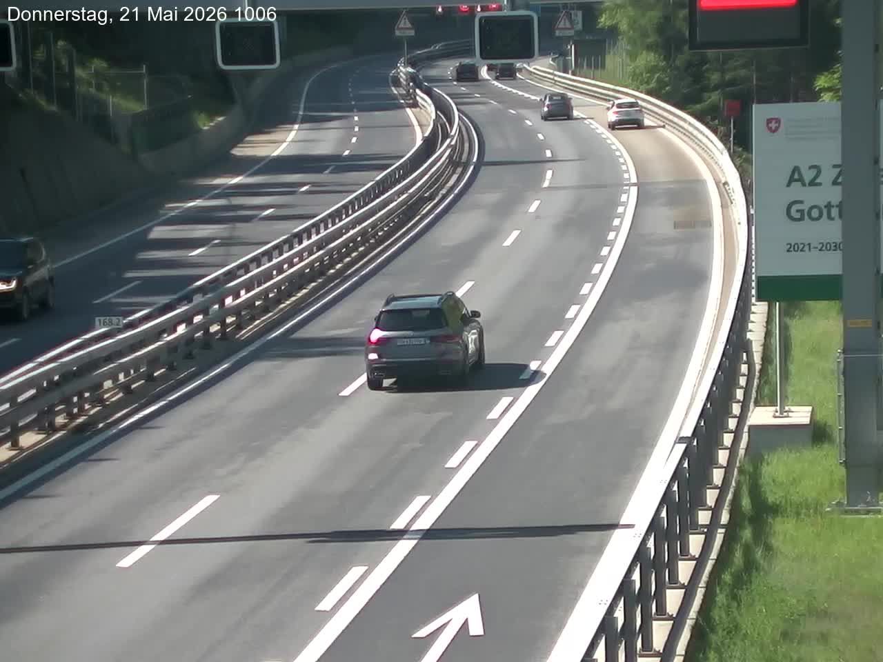 Wassen: A2/E35, Gotthardtunnel, Göschenen in Richtung Süd