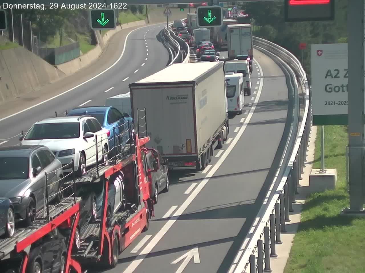 Wassen: A2/E35, Gotthardtunnel, Göschenen in Richtung Süd