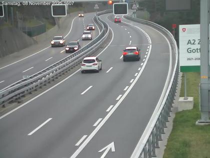 Wassen: A2/E35, Gotthardtunnel, Göschenen in Richtung Süd