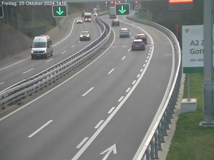 Wassen: A2/E35, Gotthardtunnel, Göschenen in Richtung Süd