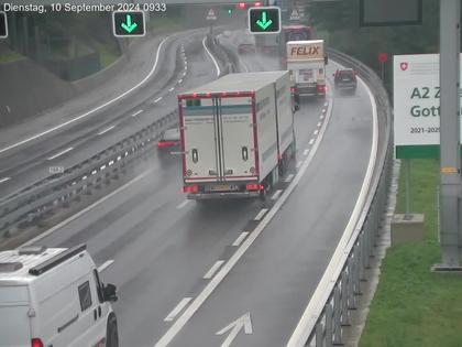 Wassen: A2/E35, Gotthardtunnel, Göschenen in Richtung Süd