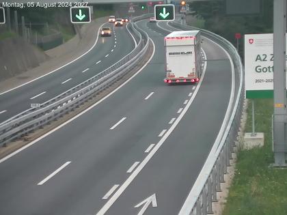 Wassen: A2/E35, Gotthardtunnel, Göschenen in Richtung Süd