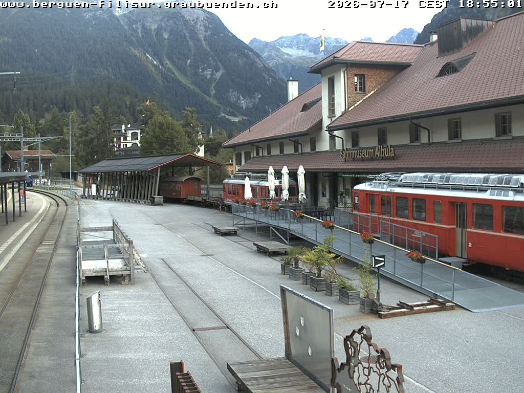 Bergün › Süden: Restaurant Bahnmuseum Albula - Bergün Filisur Tourismus AG