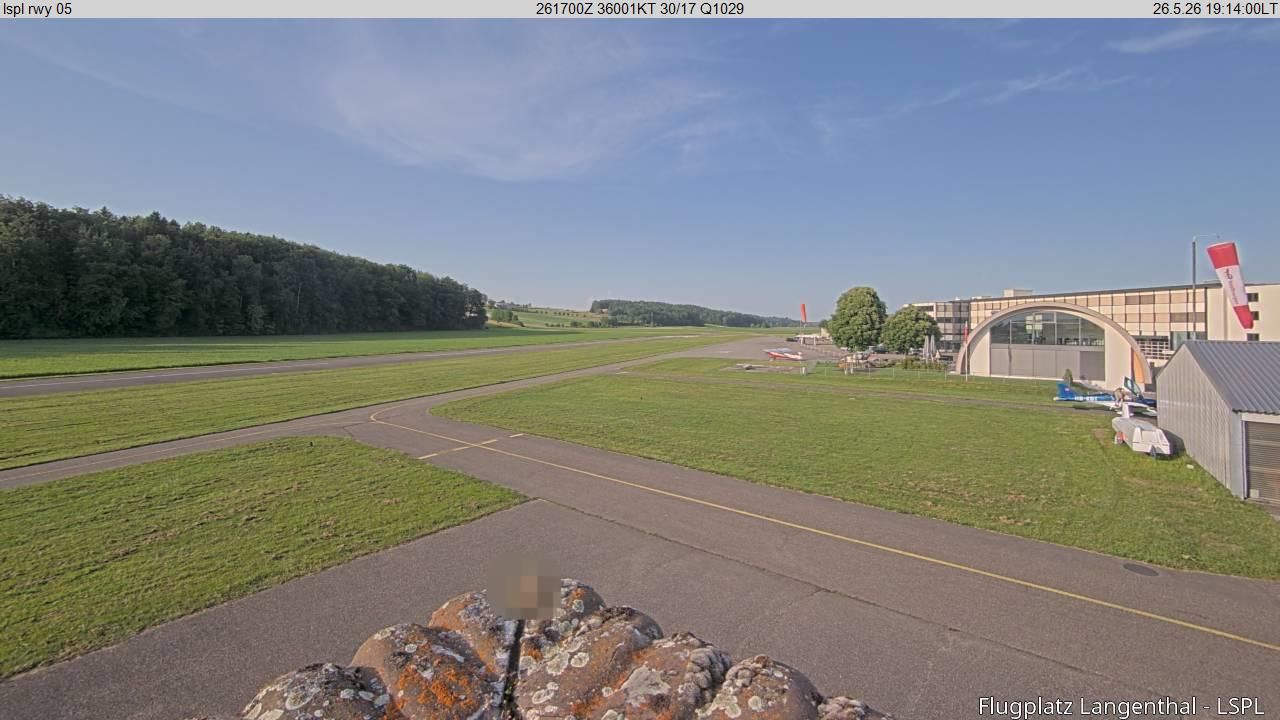 Bleienbach › Nordosten: Airfield Langenthal