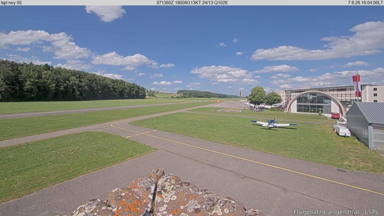Bleienbach › Nordosten: Airfield Langenthal