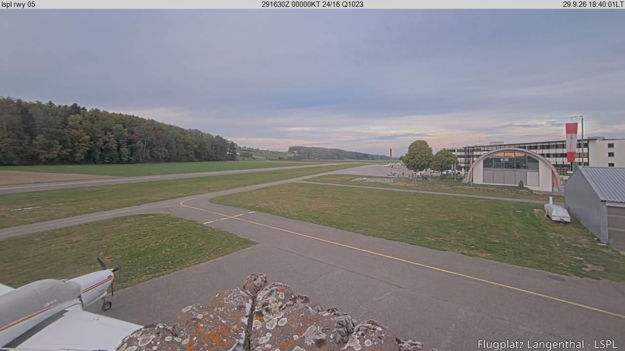 Bleienbach › Nordosten: Airfield Langenthal